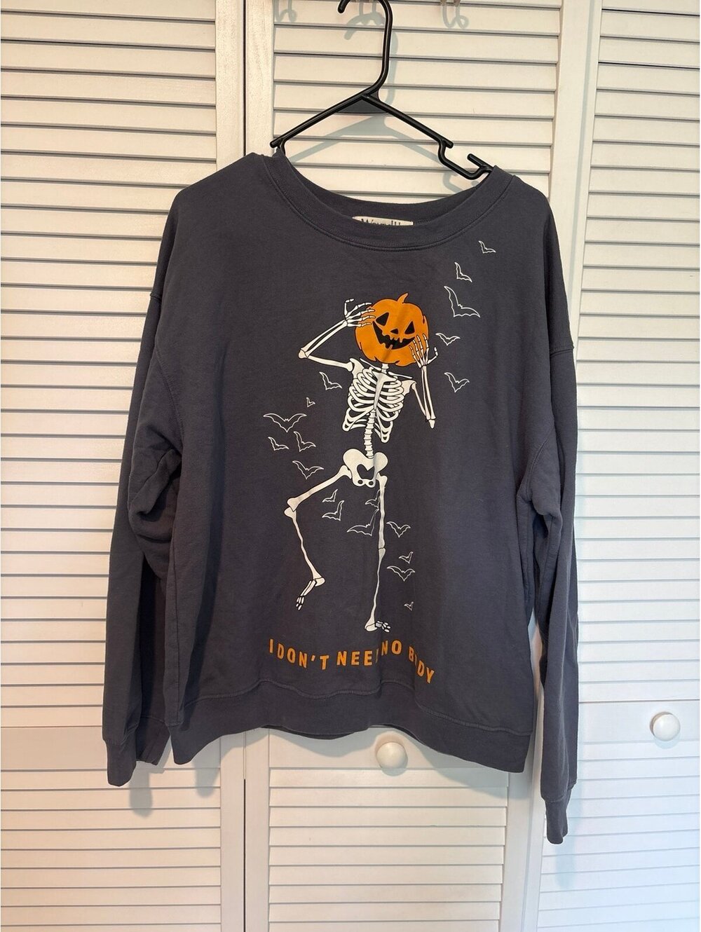 Wound Up Halloween Graphic Sweatshirt Juniors size XL